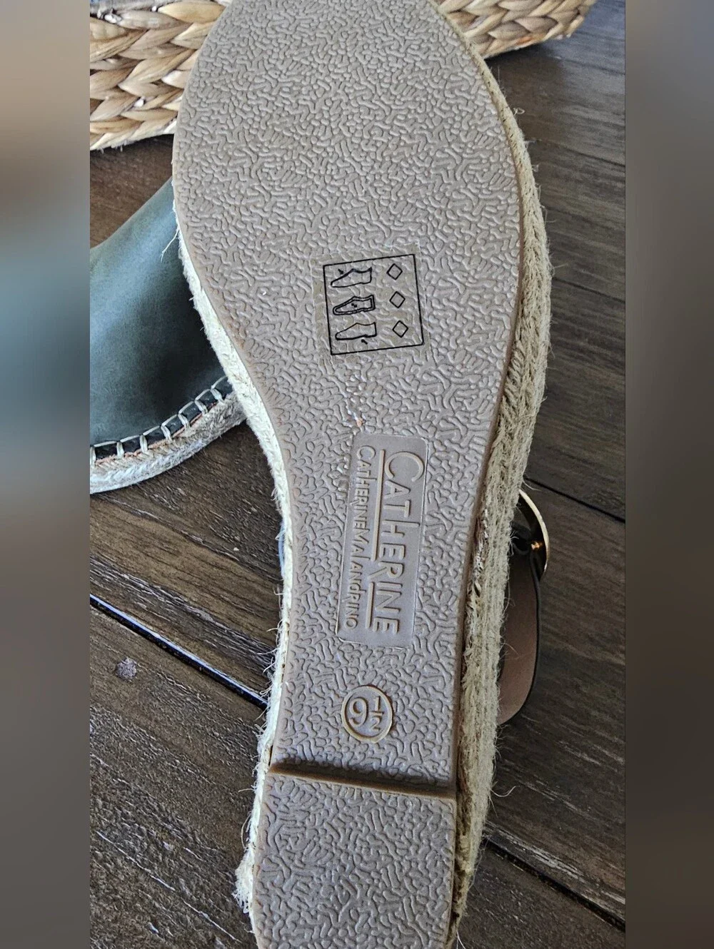 Catherines Olive Espadrille Platform Wedge Sandals w/Gold Buckle Women's Sz 9.5